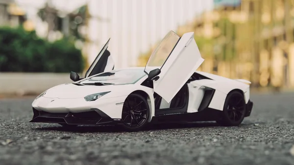 Maisto Shelby Series One 1:18 diecast model