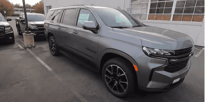 2022 Chevy Tahoe Z71 Vs Rst