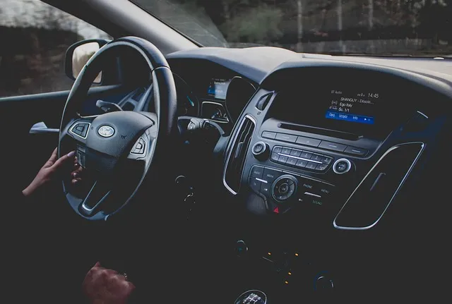 Ford steering wheel audio buttons