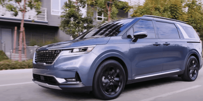 Kia Carnival Vs Chrysler Pacifica