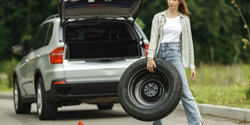 Does BMW 328I Have Spare Tire