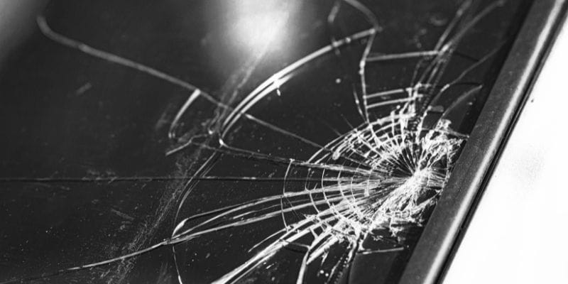 Does BMW Replace Windshields