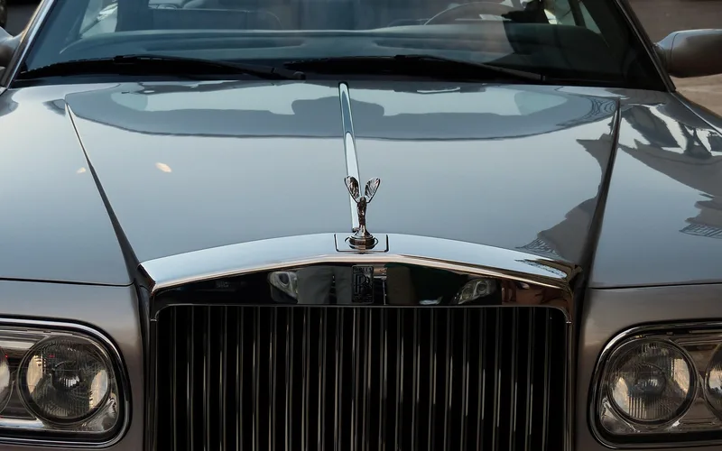 Rolls-Royce Spirit of Ecstasy hood ornament emblem close-up