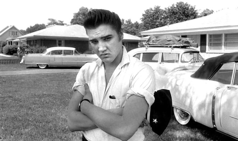 How Many Cars Did Elvis Own