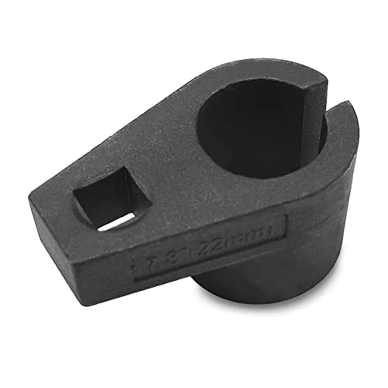 Offset oxygen sensor socket with wire gate slot for removing O2 sensors without damaging wires