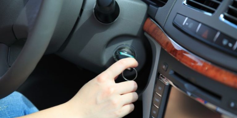 How to Turn Off a Car with a Key
