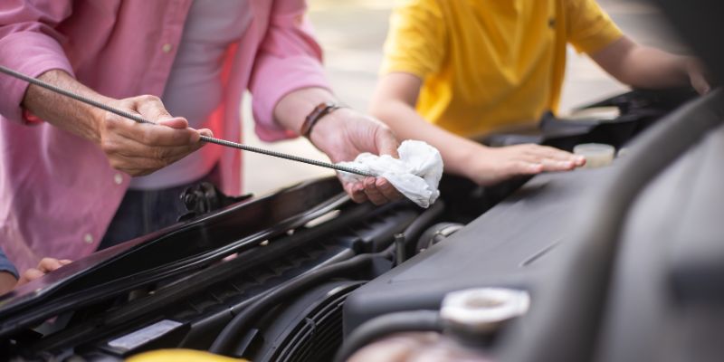 How to Check What Oil Your Car Takes: Quick Guide
