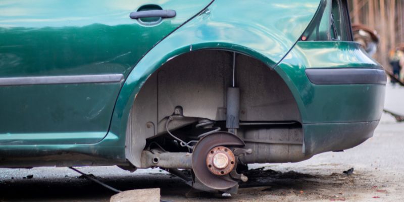 The Challenges of Towing a Car Without Wheels