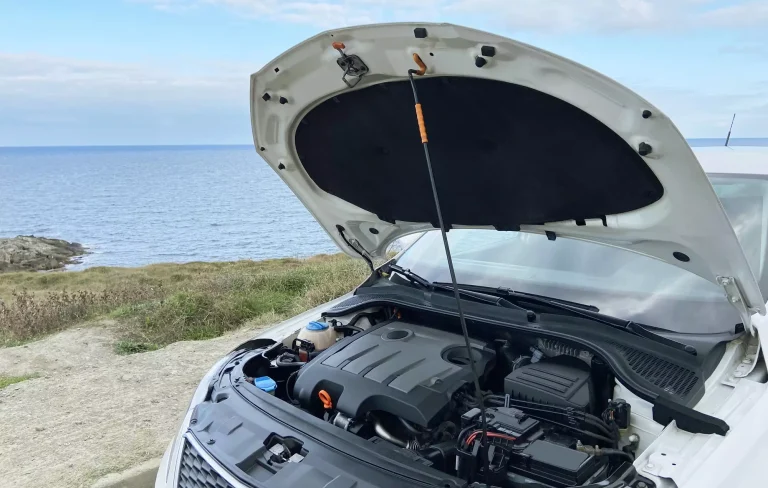How to Lift the Hood of a Car