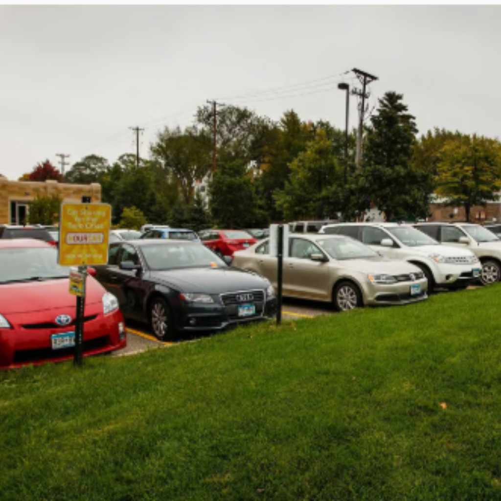 Can You Have a Car On Campus As A Freshman?