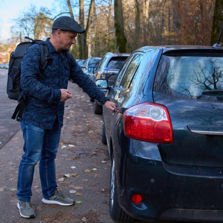 Can You Unlock Someone Else'S Car With Your Key