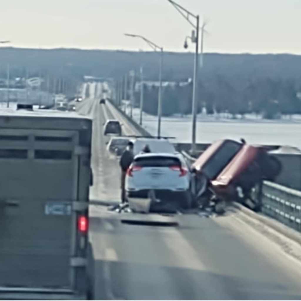 How Many Cars Have Fallen off Mackinac Bridge