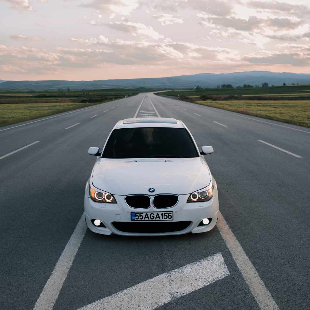 Comparing White Matte to Glossy White Paint