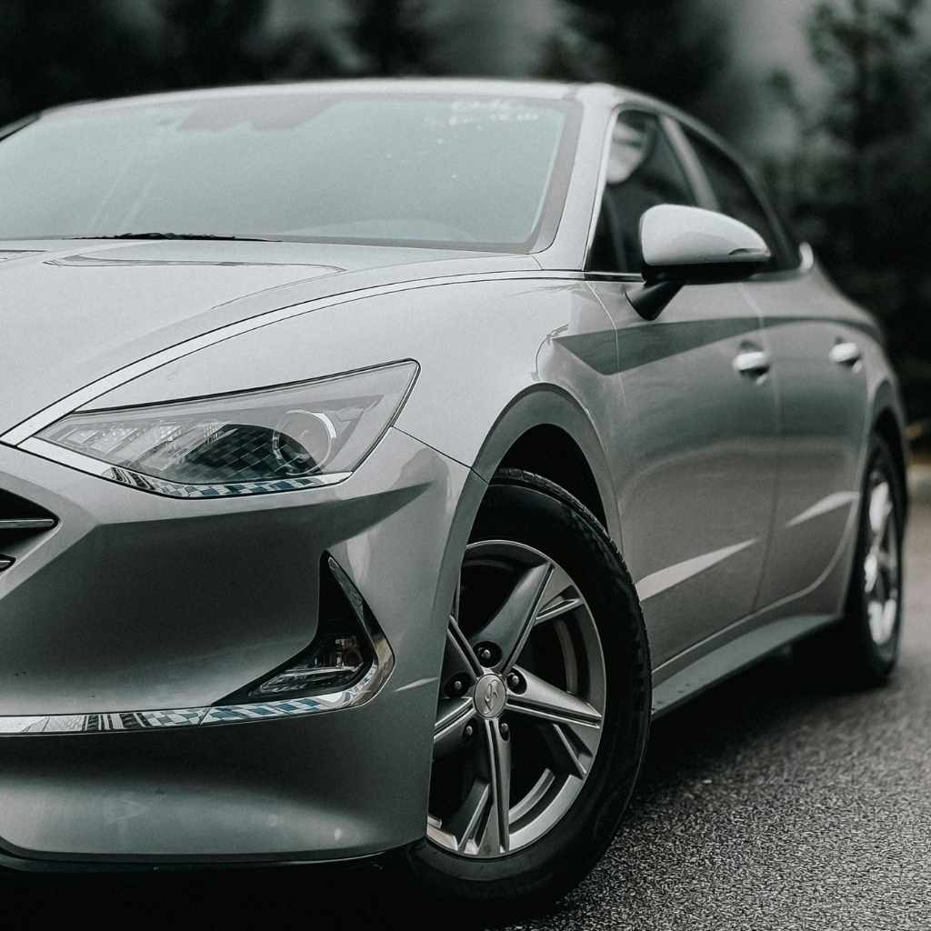 Enhancing Silver Car Aesthetics