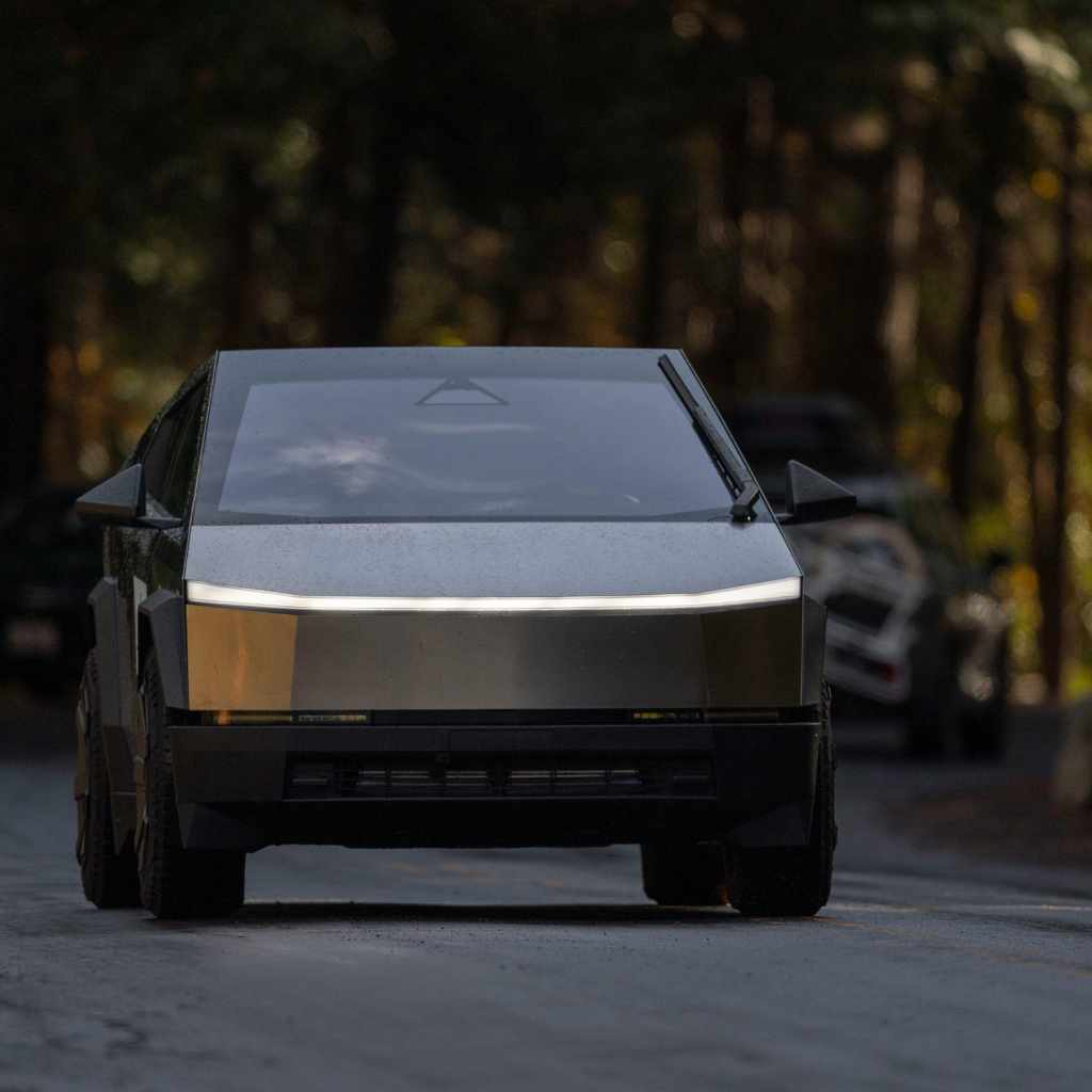 Do All Electric Cars Have AVAS?