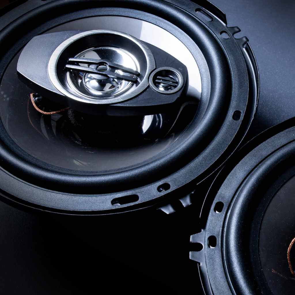 Choosing and Replacing Car Speakers