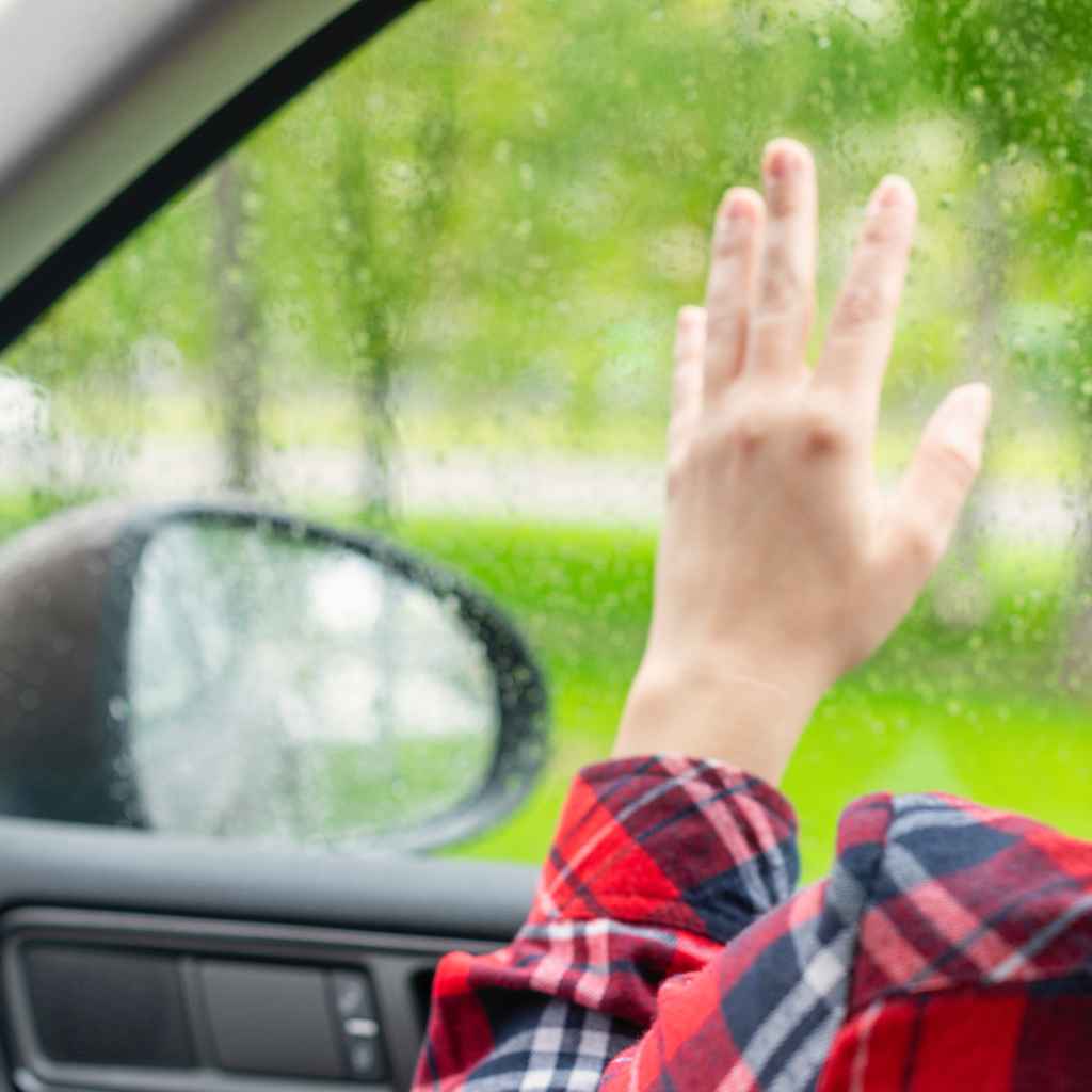 Understanding Why Car Windows Fog Up
