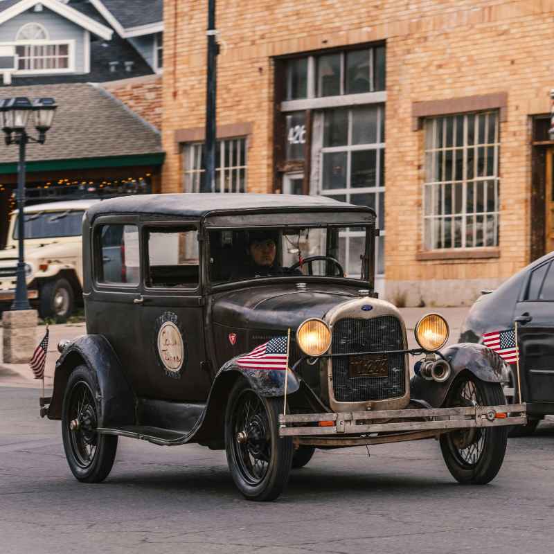 Henry Ford's Early Life and Mechanical Fascination