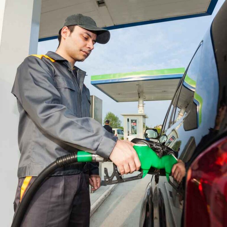 How Many Gallons Does A Car Need To Run