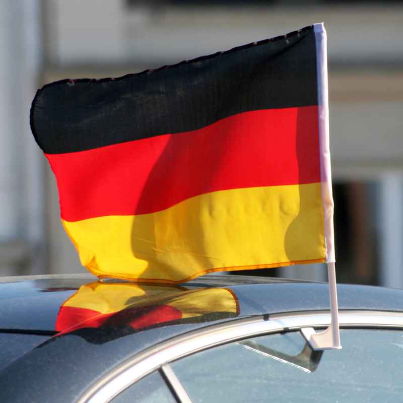 Understanding Flag Size for Cars
