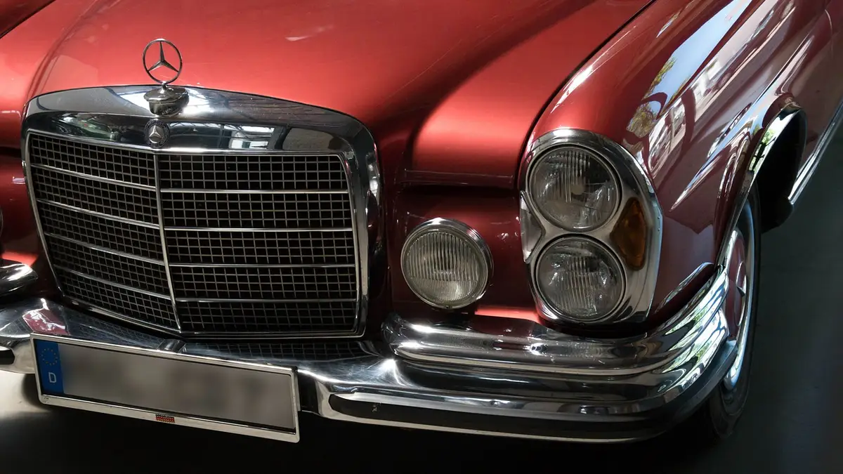 Front grille and bumper area where a hood secondary latch is usually located