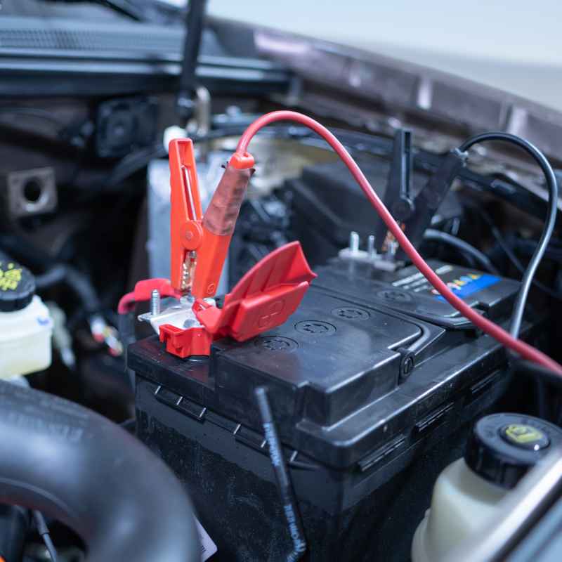 Does A Car Battery Charge When Idling