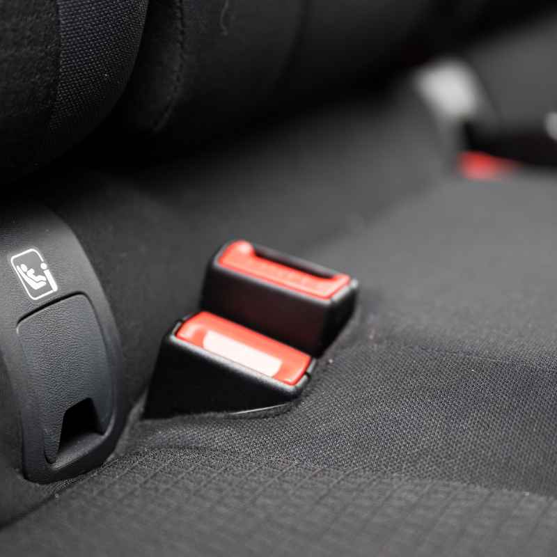 How to Lock a Seat Belt for a Car Seat the Right Way