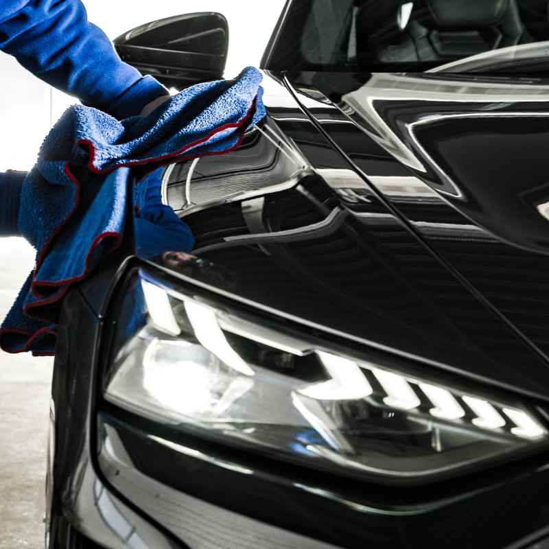 When You Should NOT Clean Your Car Without Water