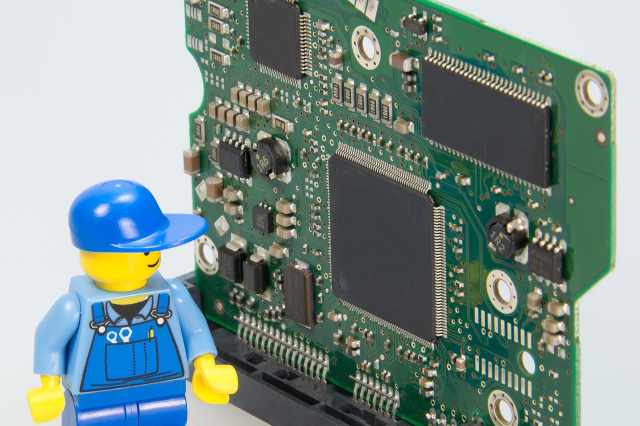 Illustrative circuit board representing the logic-circuit wiring style used to build an automated repair system in Hydroneer
