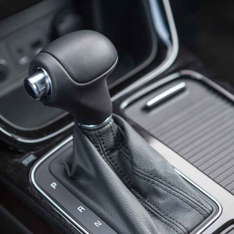 How to Drive an Automatic Transmission Car