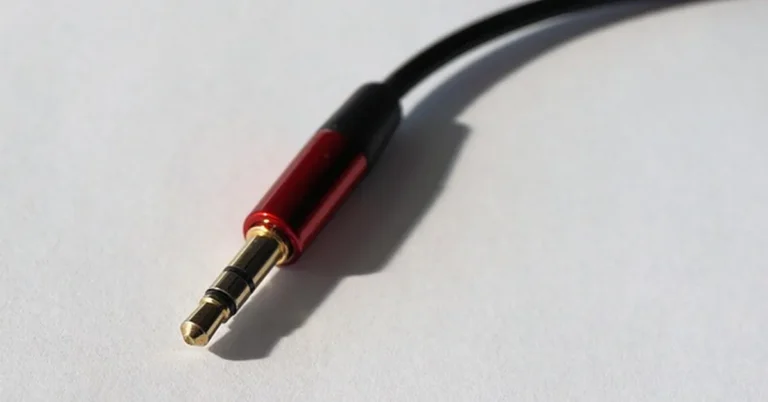 3.5mm AUX audio cable jack connector