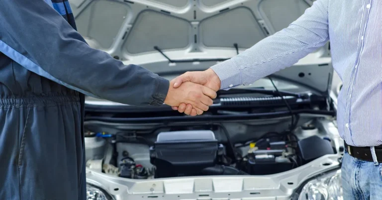 Do Auto Mechanics Get Benefits?