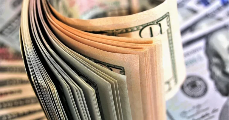 Do You Tip Auto Service Advisors?