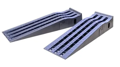 MaxxHaul 50709 Detachable Extendable Car Ramp Set