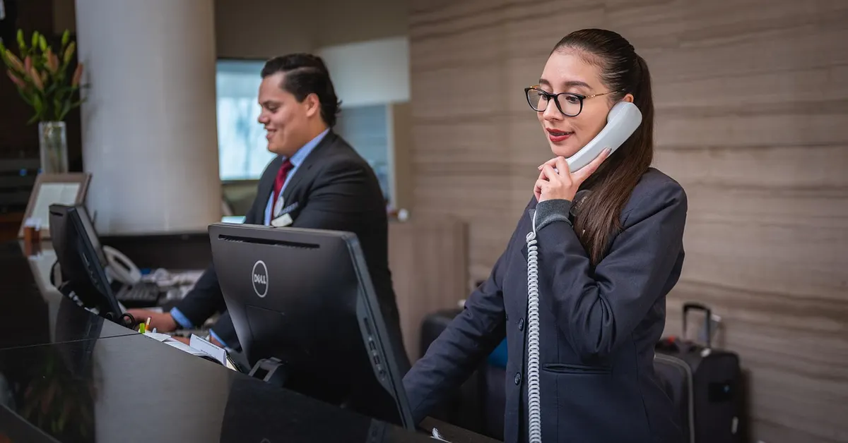 What Does an Automotive Service Advisor Do?