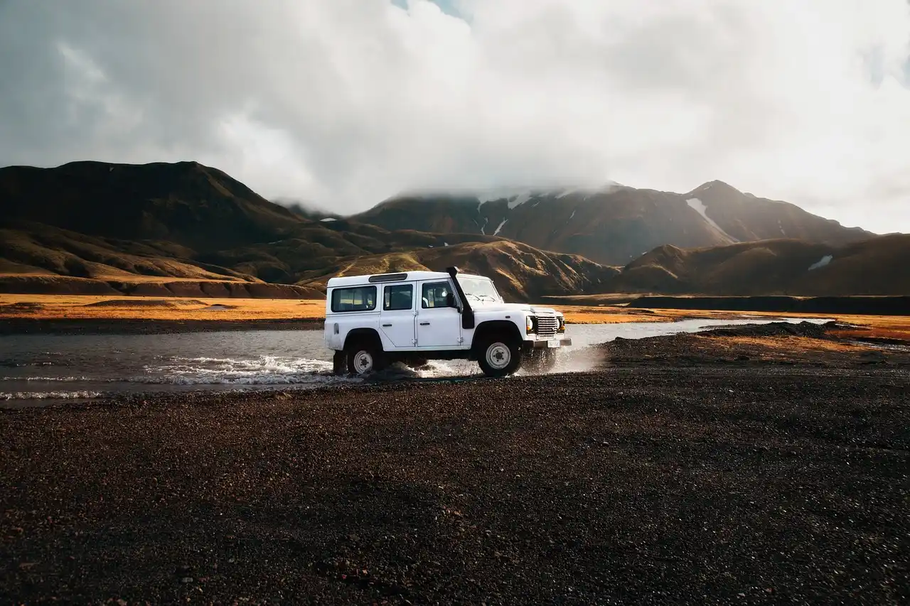 Is four-wheel drive better for towing a trailer?