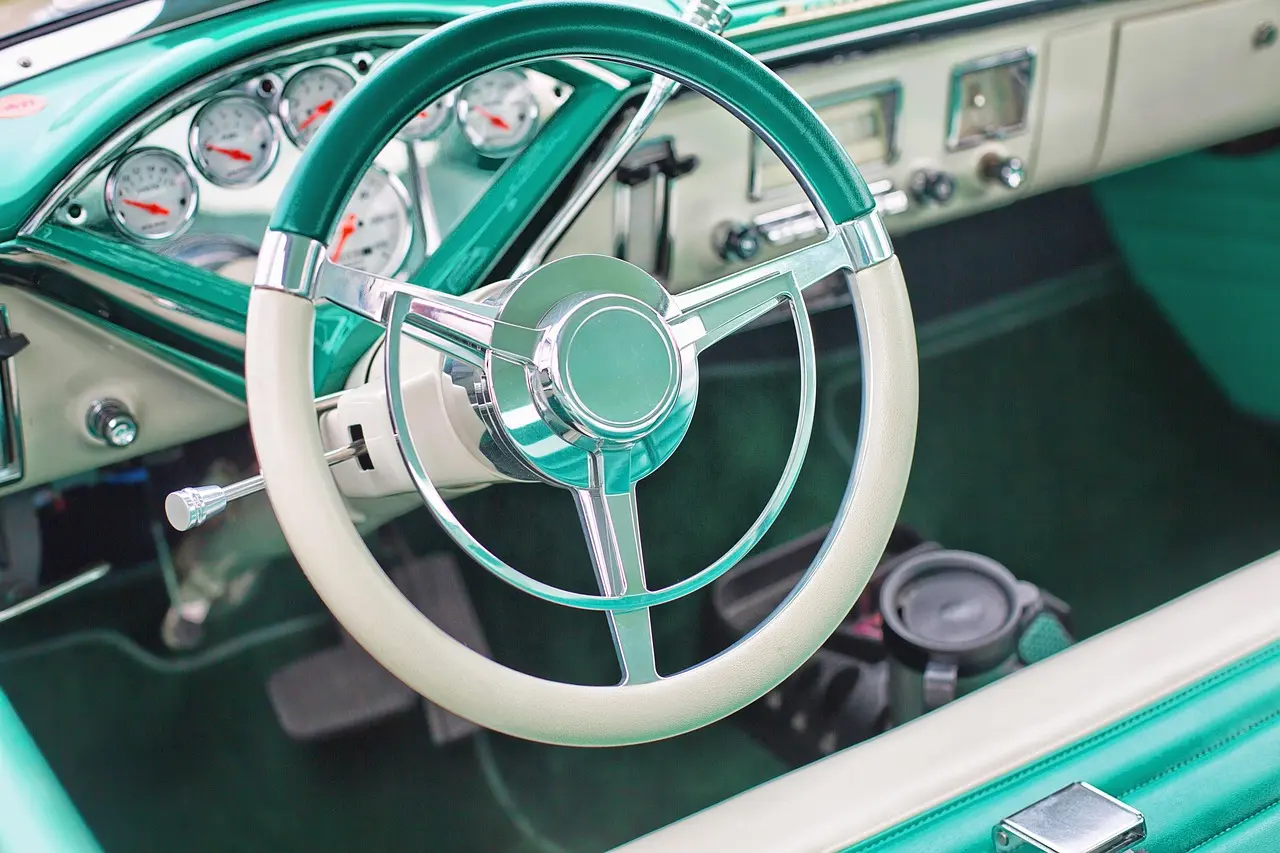 Suede dashboard cover: best for a cleaner-looking interior