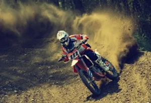 5 Best Racing Helmets for Beginners (2025): we compared