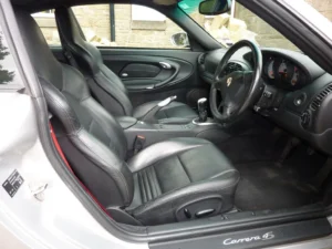 Leather Wipes vs Spray Cleaner: Which Fits Seats Best?