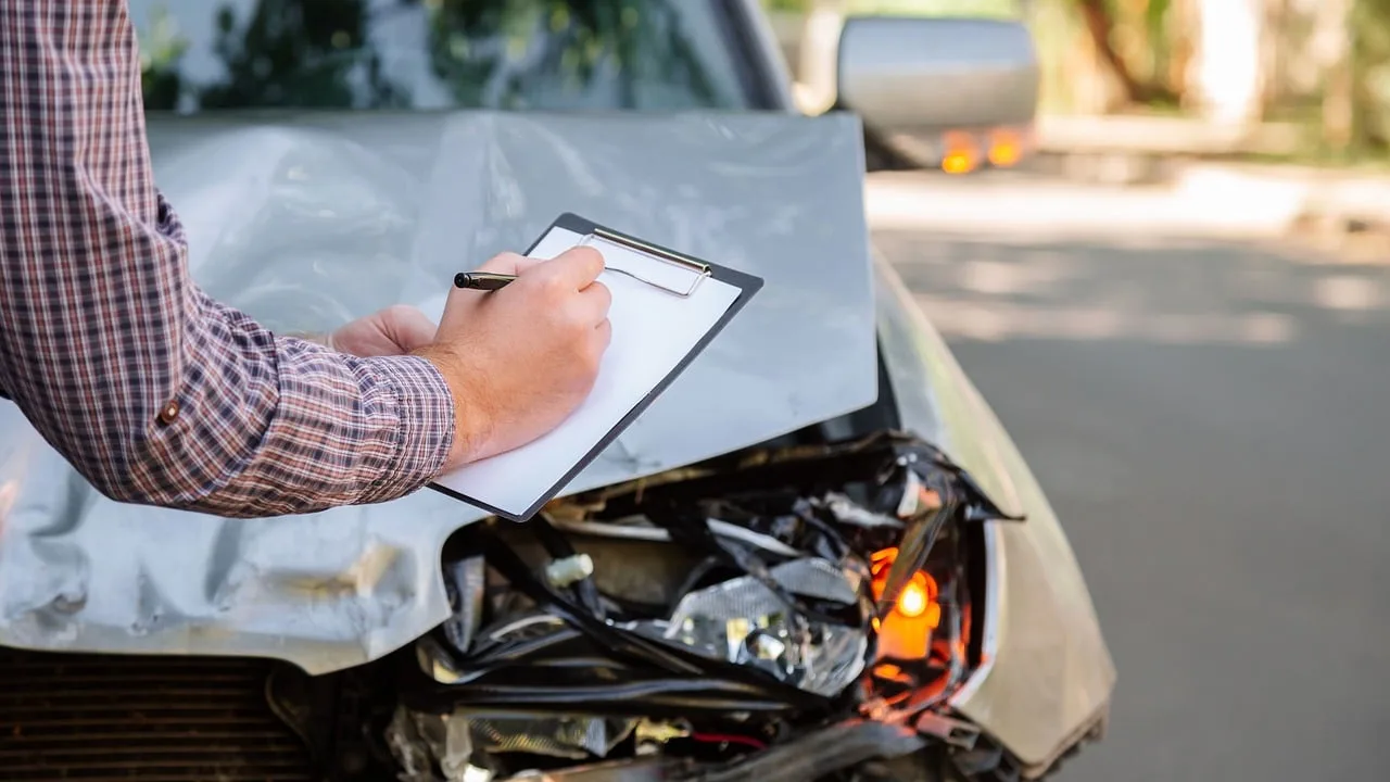 Can you trade in a damaged car?